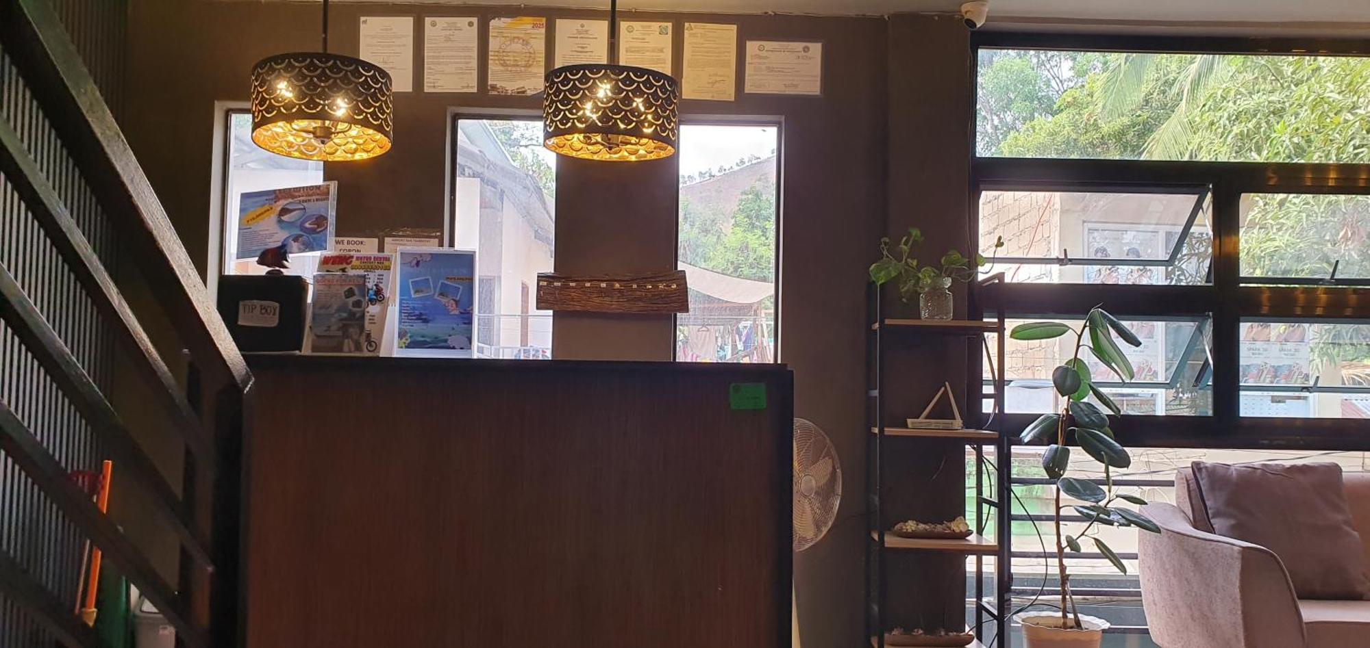 Aj Tourist Inn Coron Eksteriør bilde